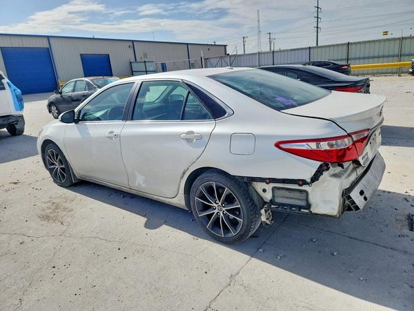 2015 TOYOTA CAMRY
