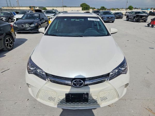 2015 TOYOTA CAMRY