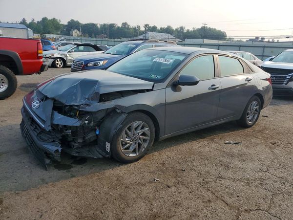 2024 HYUNDAI ELANTRA