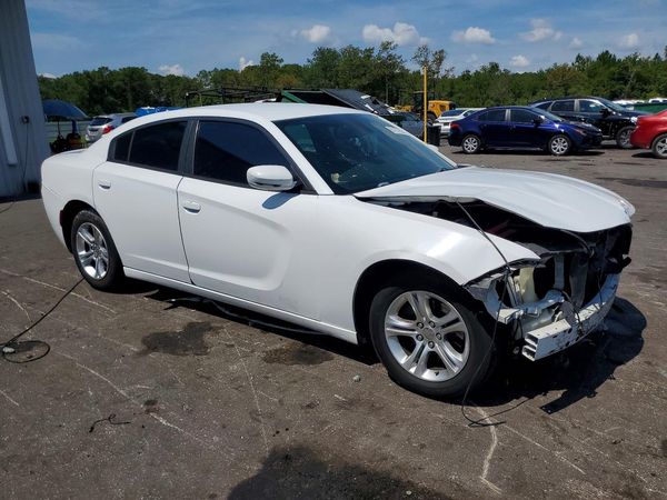 2015 DODGE CHARGER SE