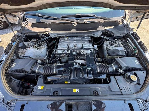 2020 LAND ROVER RANGE ROVER P525 HSE LWB