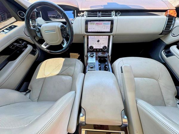 2020 LAND ROVER RANGE ROVER P525 HSE LWB