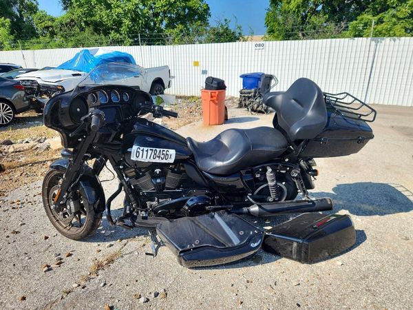 2022 HARLEY-DAVIDSON FLHXST