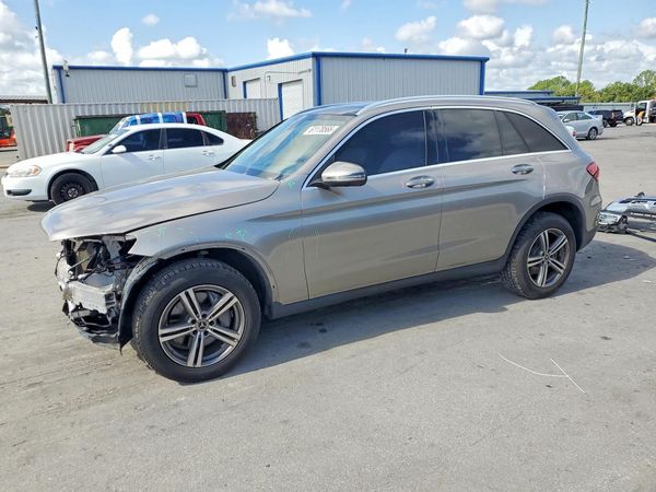 2020 MERCEDES-BENZ GLC GLC300