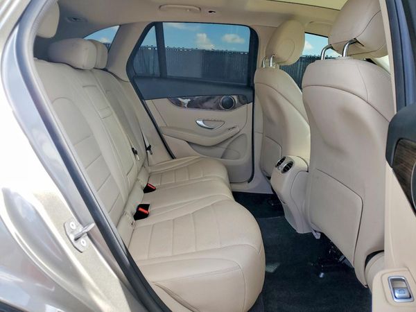 2020 MERCEDES-BENZ GLC GLC300