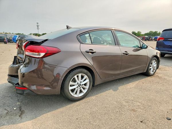 2017 KIA FORTE