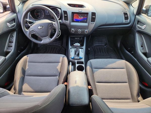 2017 KIA FORTE