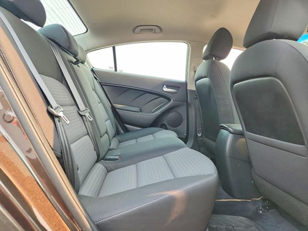 2017 KIA FORTE