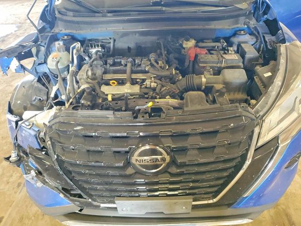 2021 NISSAN KICKS