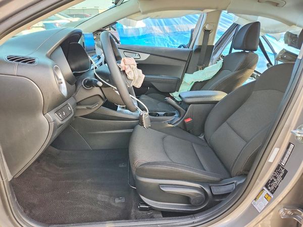 2024 KIA FORTE LX, LXS