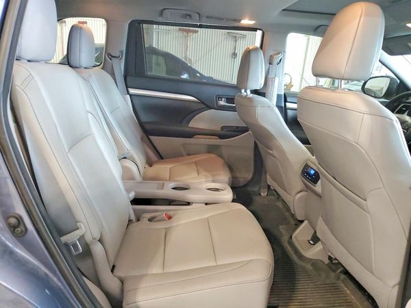 2018 TOYOTA HIGHLANDER SE/XLE