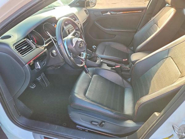 2017 VOLKSWAGEN JETTA GLI