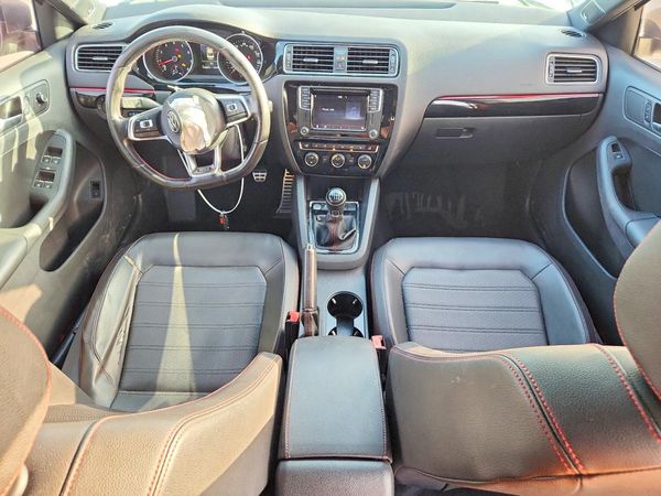 2017 VOLKSWAGEN JETTA GLI