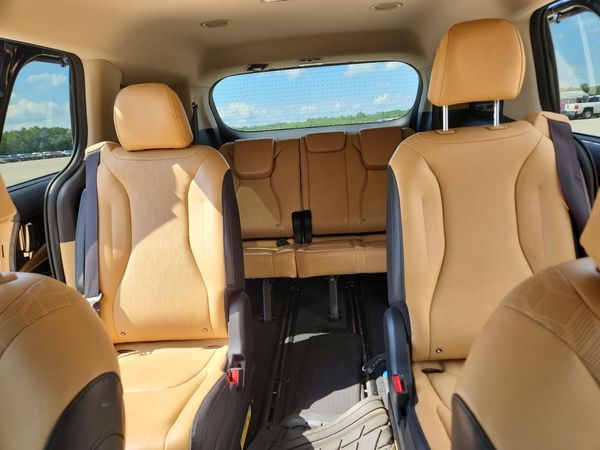 2024 KIA CARNIVAL EX