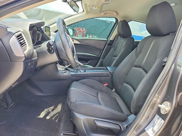 2017 MAZDA 3 Sport