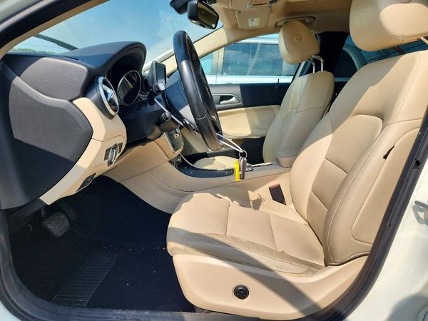 2015 MERCEDES-BENZ GLA