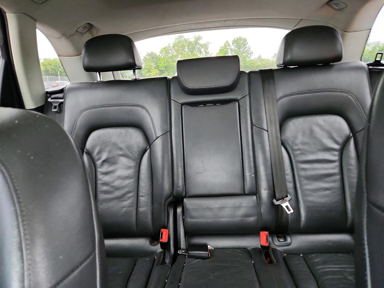 2013 AUDI Q5 Premium Plus