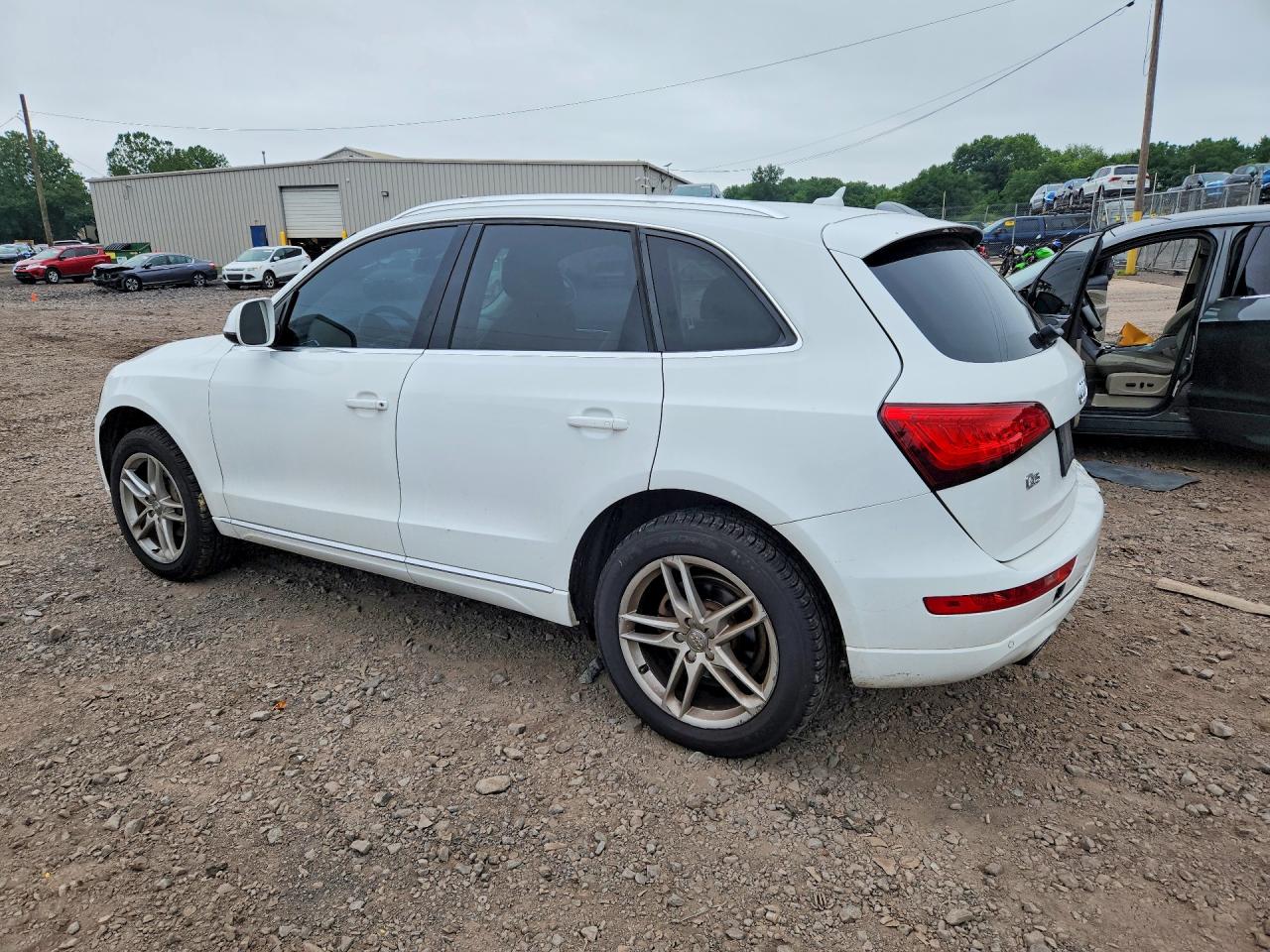 2013 AUDI Q5 Premium Plus