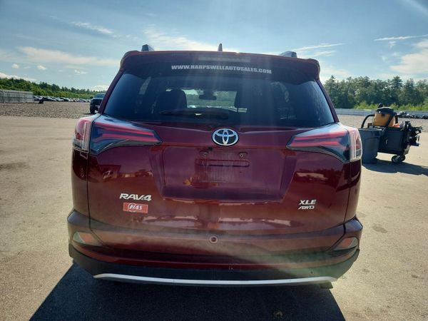 2018 TOYOTA RAV4 Adventure/XLE