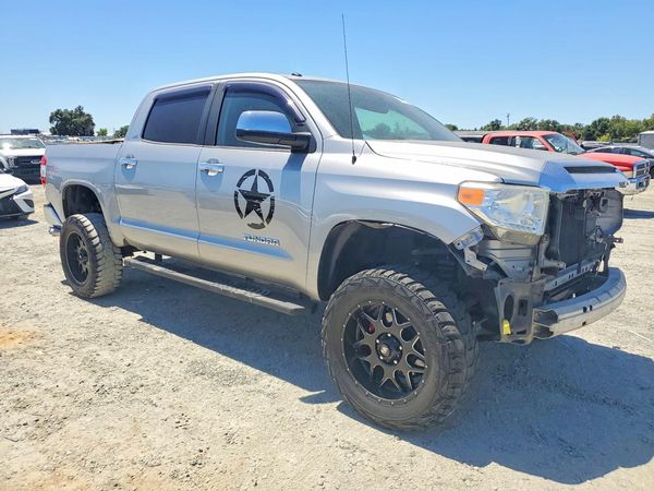 2015 TOYOTA TUNDRA SR5 Grade