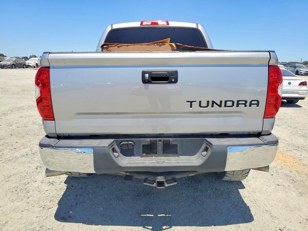 2015 TOYOTA TUNDRA SR5 Grade