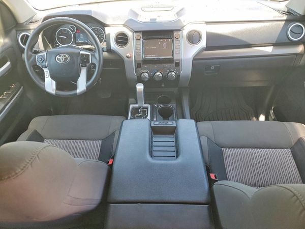 2015 TOYOTA TUNDRA SR5 Grade