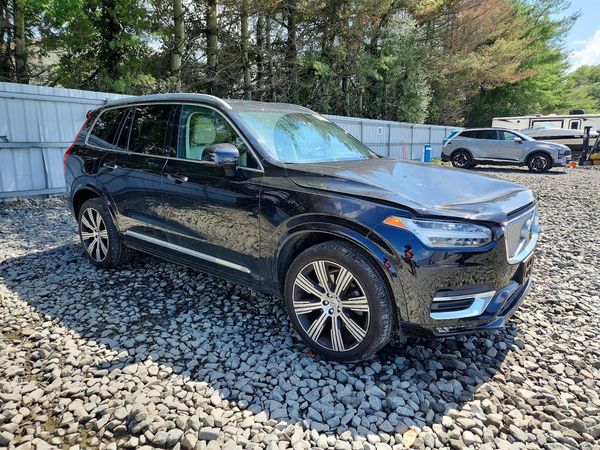 2020 VOLVO XC90