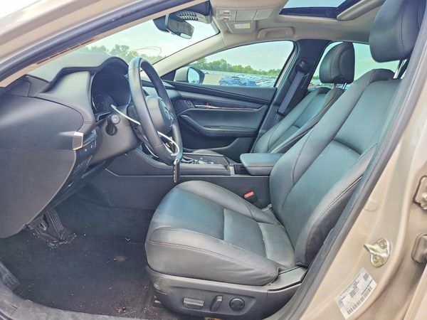 2024 MAZDA 3 Preferred Package