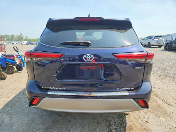2021 TOYOTA HIGHLANDER Platinum