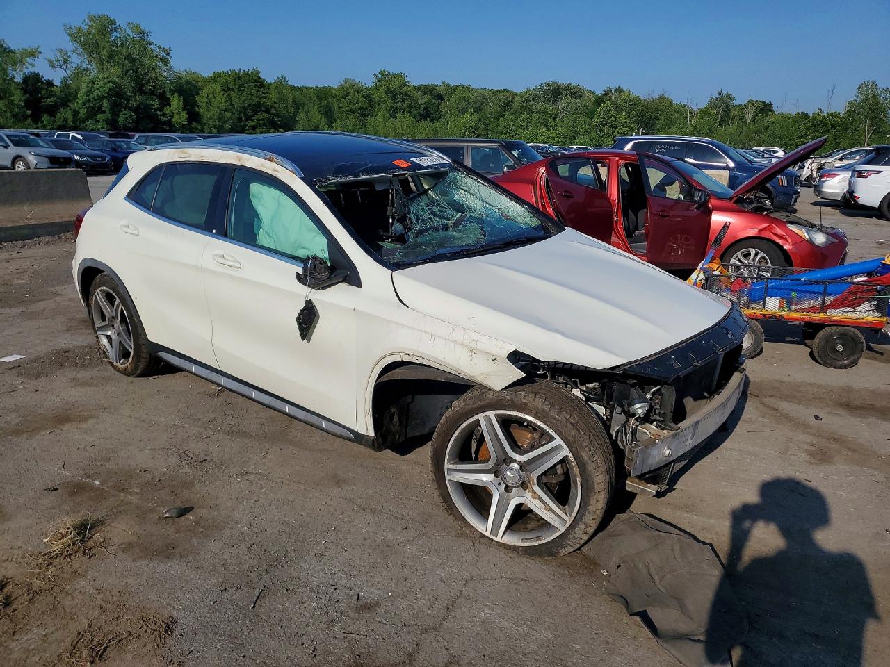 2015 MERCEDES-BENZ GLA GLA250