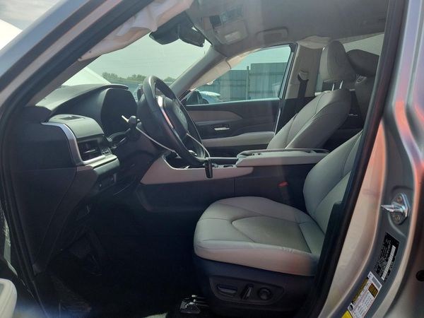2024 TOYOTA GRAND HIGHLANDER