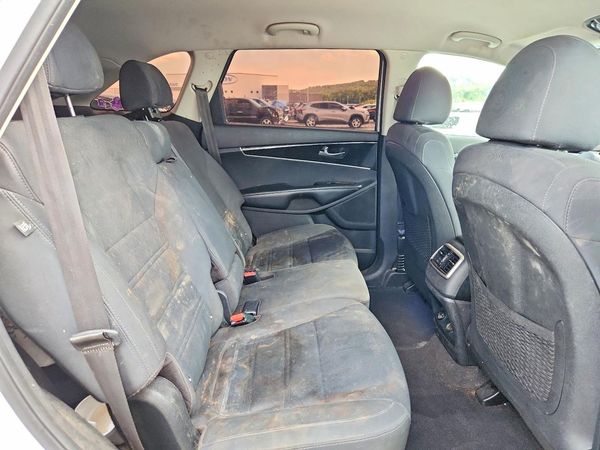 2019 KIA SORENTO L, LX, S