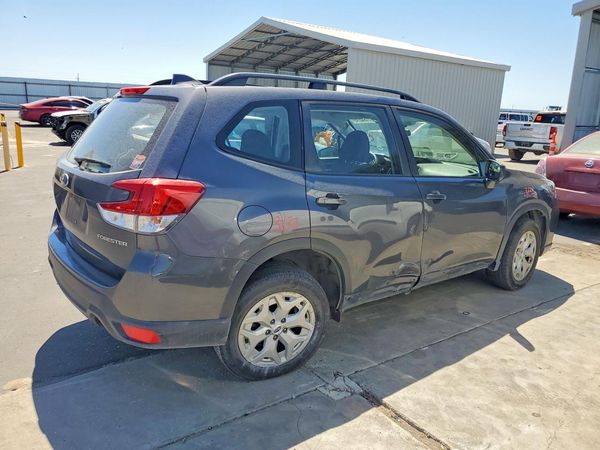 2021 SUBARU FORESTER Base