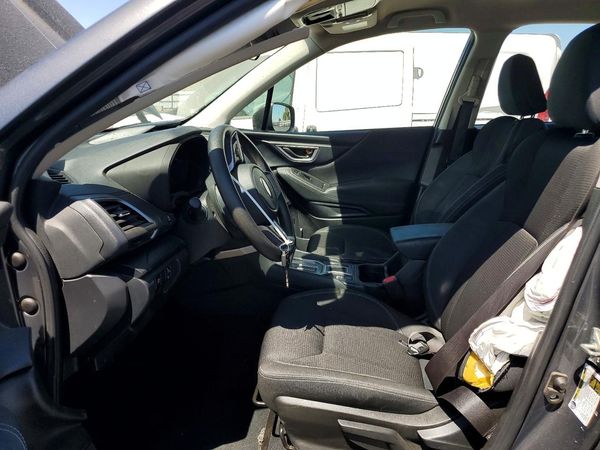 2021 SUBARU FORESTER Base
