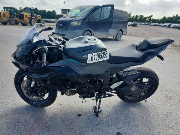 2025 KAWASAKI ZX636