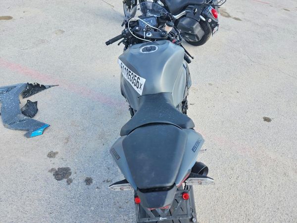 2025 KAWASAKI ZX636