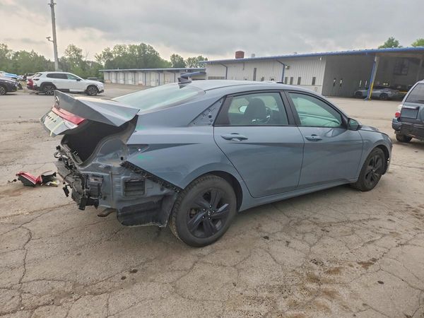 2021 HYUNDAI ELANTRA
