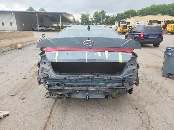 2021 HYUNDAI ELANTRA