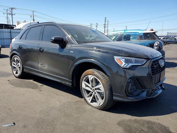 2025 AUDI Q3 S Line quattro Premium