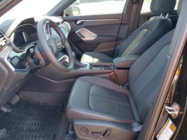 2025 AUDI Q3 S Line quattro Premium
