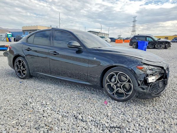 2022 ALFA ROMEO GIULIA TI RWD