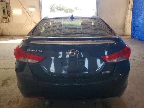 2013 HYUNDAI ELANTRA