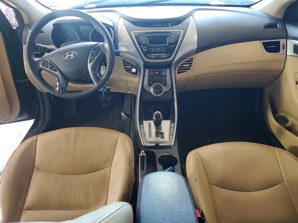 2013 HYUNDAI ELANTRA
