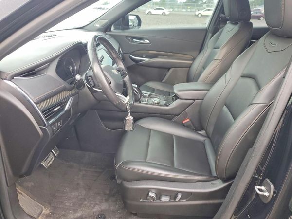 2019 CADILLAC XT4 Sport