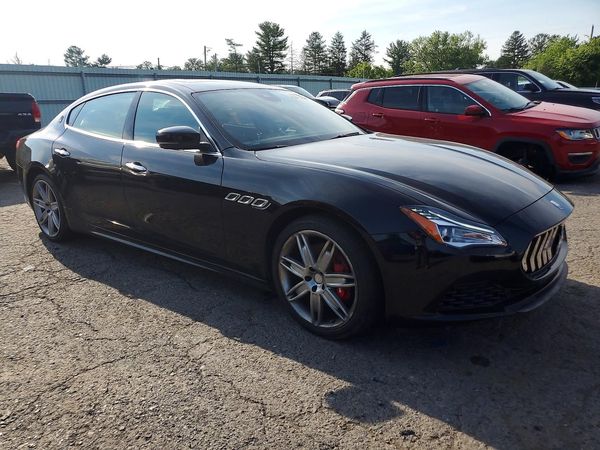 2018 MASERATI QUATTROPORTE Essence