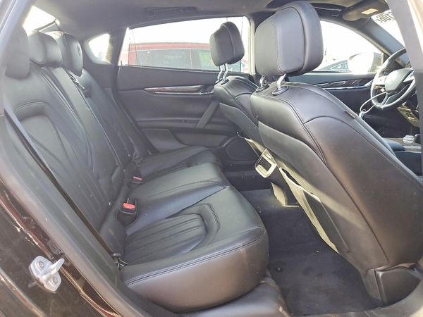 2018 MASERATI QUATTROPORTE Essence