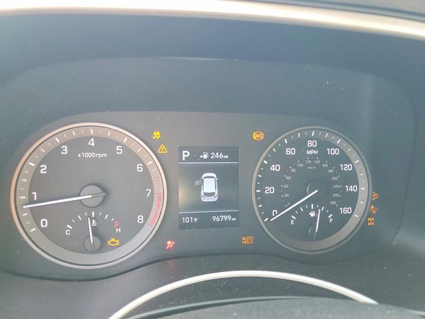 2019 HYUNDAI TUCSON SE