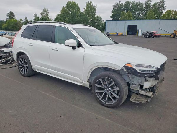 2016 VOLVO XC90 SV42 Momentum