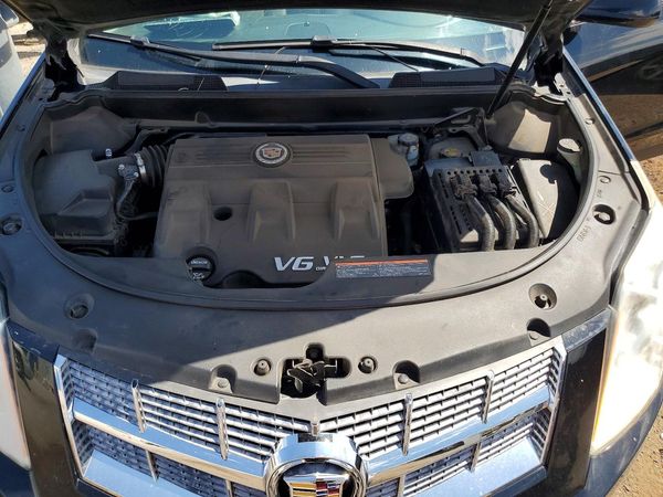 2012 CADILLAC SRX Luxury