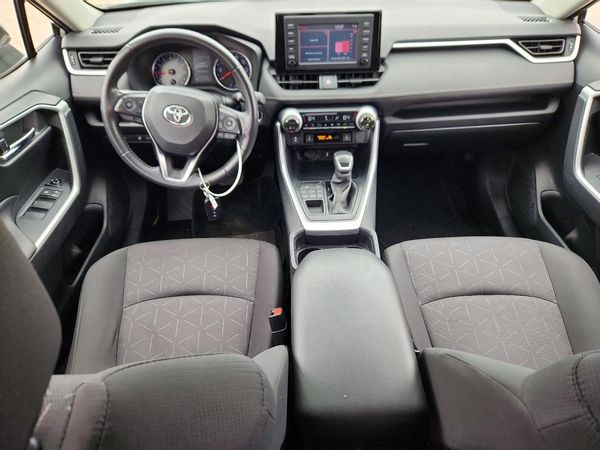 2019 TOYOTA RAV4 XLE / XLE Premium 4WD